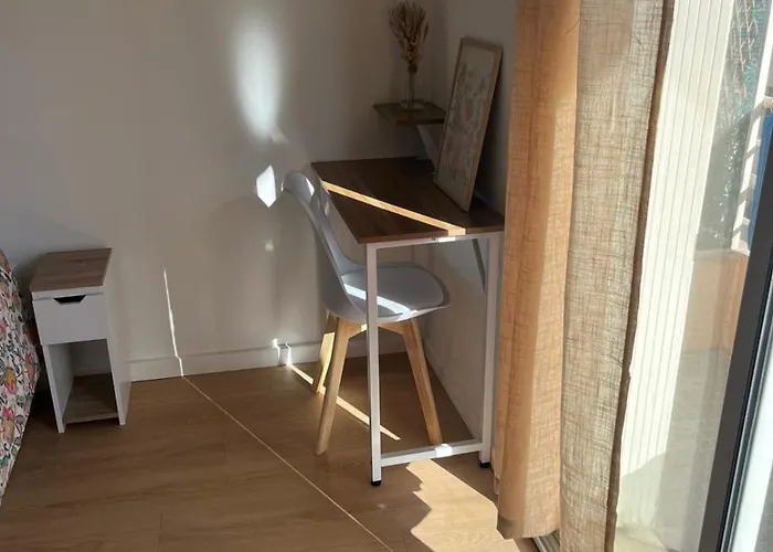 Daire Mimosas Wilson Seaside Haven Bright 3br W Sea View 5min Antibes