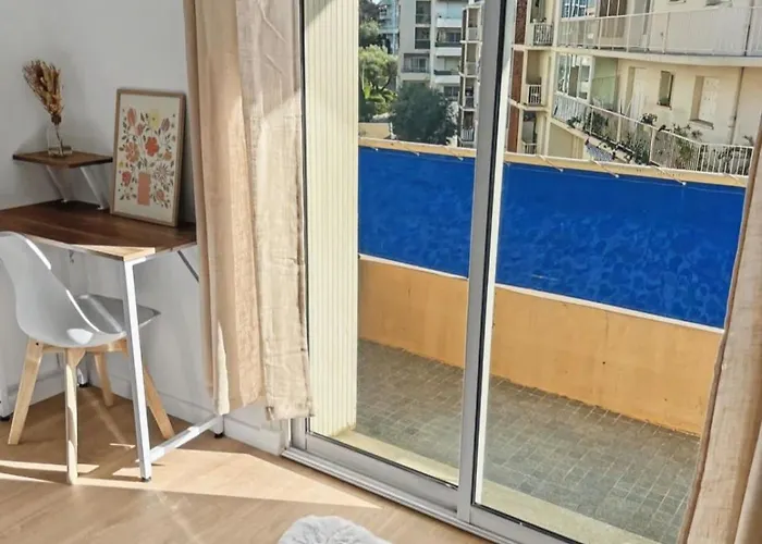 Mimosas Wilson Bright 3br W Sea View 5min Lägenhet Antibes