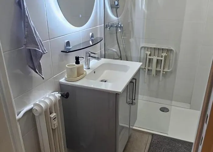 Mimosas Wilson Bright 3br W Sea View 5min Antibes